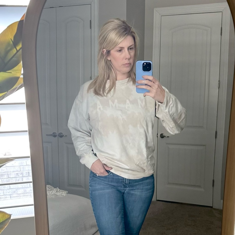 Ford + Wyatt Women’s Pullover